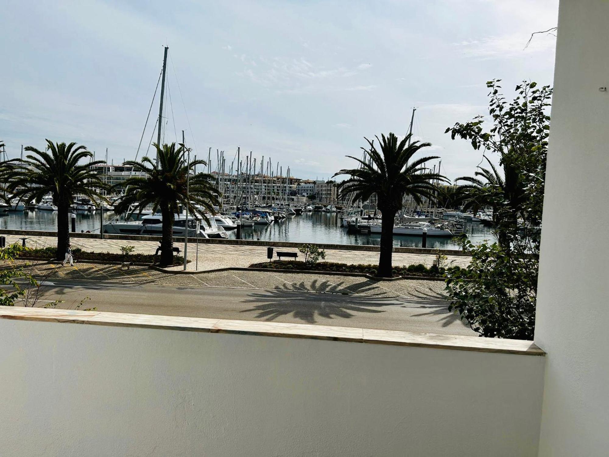 Lagos Marina View Apartment Near Beaches And Shops Eksteriør billede